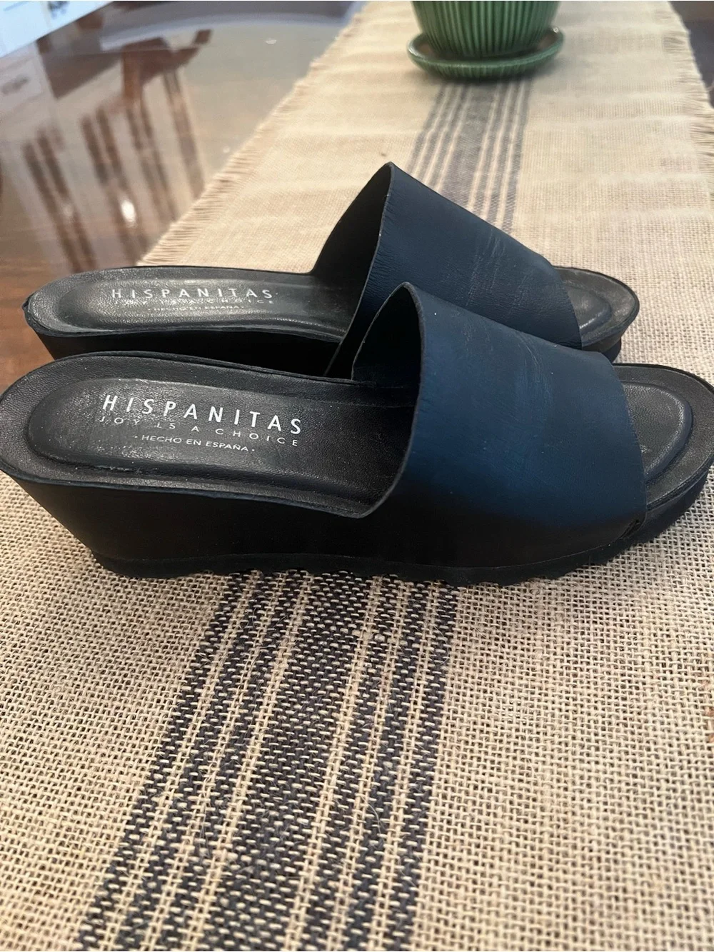 Hispanitas Vega Black Slide Sandals - Smooth Leather Upper 38 EU size 7
